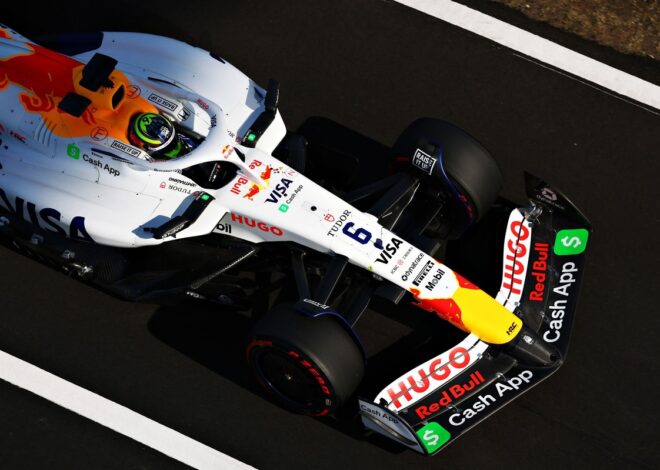 Hadjar se libra de la penalización en China tras su incidente con Verstappen Hadjar se libra de la penalización en China tras su incidente con Verstappen