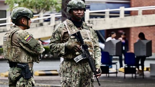 Gabriel Fuks, veedor en Ecuador: "Es muy peligroso suspender garantías constitucionales dos días antes de la elección"