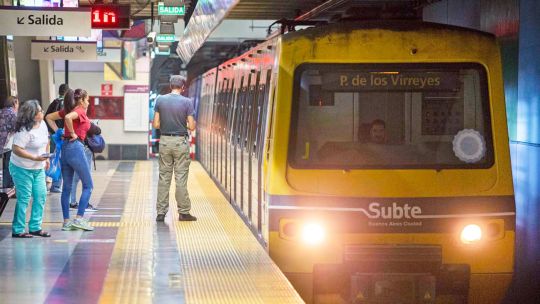 ¿A qué hora empieza el paro de subte este viernes 11 de abril?