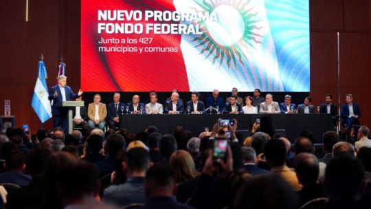 Marcos Ferrer: "Muchos de los que critican la foto después son los que más dialogan bajo cuerda"