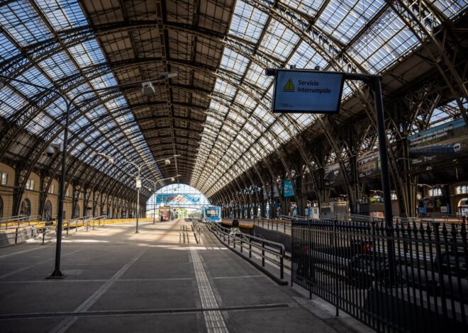 Paro de transporte: a qué hora dejan de funcionar trenes y subtes este jueves 10 de abril Paro de transporte: a qué hora dejan de funcionar trenes y subtes este jueves 10 de abril