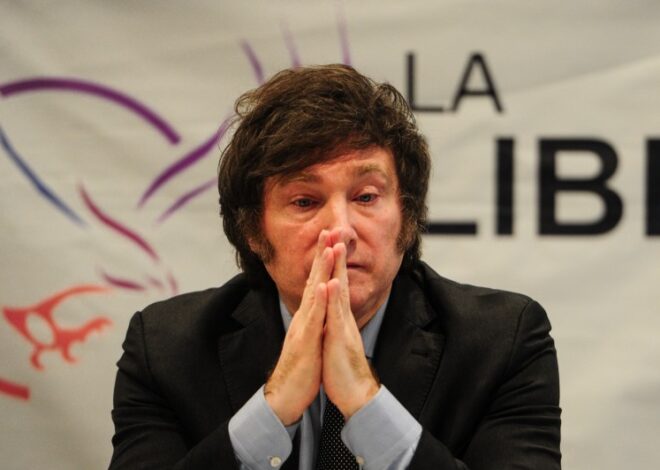 A Milei no le creen los números de baja de la pobreza y se desploma la base de apoyo al Gobierno
