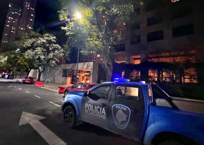 Motochorros intentaron asaltar a un policía porteño y el oficial mató a uno de los delincuentes