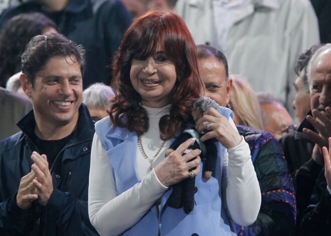 El kirchnerismo dice que Cristina piensa en postularse: “Si Kicillof desdobla, será candidata”