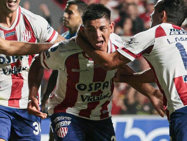 Pura emoción: Unión le ganó a Cruzeiro con un gol en el descuento del pibe que se entrenaba con botellas de fernet