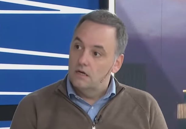 Manuel Adorni justificó las agresiones de Milei a periodistas: “Sale a contestar con toda la fuerza que él considera”
