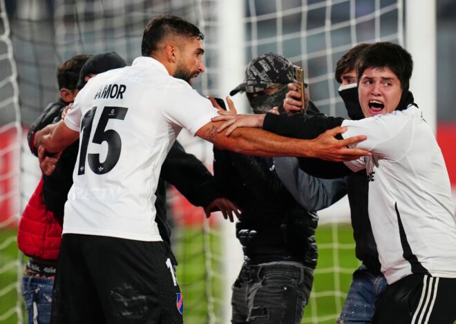 Incidentes antes del partido entre Colo Colo vs. Fortaleza por la Copa Libertadores: hay al menos dos muertos Incidentes antes del partido entre Colo Colo vs. Fortaleza por la Copa Libertadores: hay al menos dos muertos