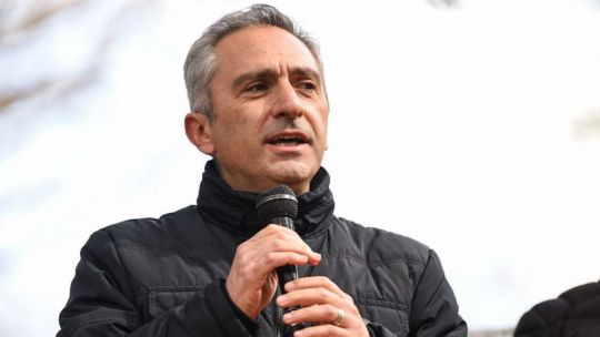 Andrés "Cuervo" Larroque dijo que no se discute a Cristina Kirchner sino a “la bandita de Máximo”
