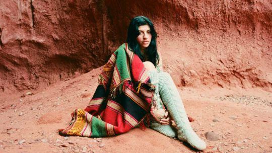 Cazzu estrenó "Latinaje", su álbum más personal: conexión con sus raíces e incursión en nuevos sonidos