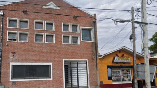 Como en Maschwitz, suspendieron las clases en una escuela de Mar del Plata por amenazas de un alumno: "Los voy a matar uno por uno" Como en Maschwitz, suspendieron las clases en una escuela de Mar del Plata por amenazas de un alumno: "Los voy a matar uno por uno"