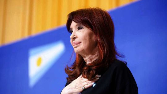 Por la muerte del papa Francisco, Cristina Kirchner y Gildo Insfrán postergaron el Congreso del PJ Por la muerte del papa Francisco, Cristina Kirchner y Gildo Insfrán postergaron el Congreso del PJ