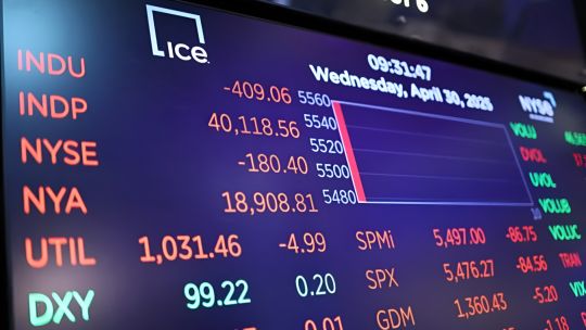 Primer trimestre negativo para la economía estadounidense por aumento de importaciones y tarifas