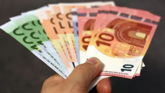 Euro hoy y euro blue hoy, EN VIVO: el minuto a minuto de la cotización de este lunes 28 de abril de 2025