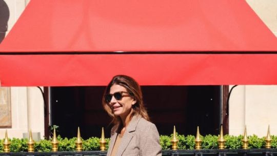 Juliana Awada lleva el blazer junto con los ítems infaltables de esta temporada Juliana Awada lleva el blazer junto con los ítems infaltables de esta temporada