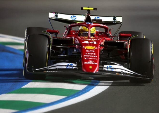 Hamilton evita penalización por bloquear a Albon en la FP2 de Arabia Hamilton evita penalización por bloquear a Albon en la FP2 de Arabia