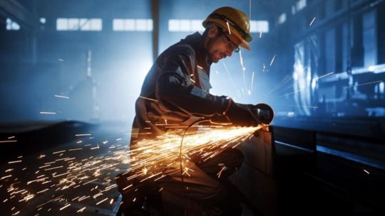 Las PyMEs, entre la quiebra y un mercado que se contrae cada vez más