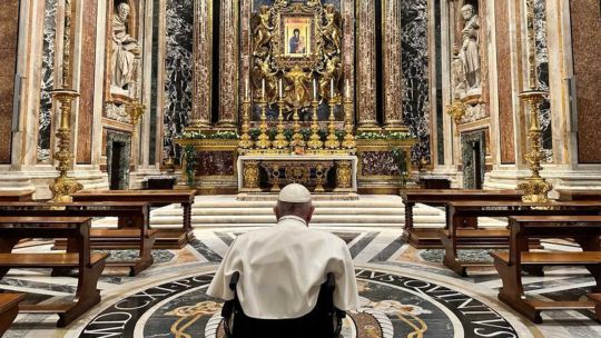 El Papa Francisco designó que su sepultura fuera en la Basílica Santa María la Mayor, un emblema jesuita El Papa Francisco designó que su sepultura fuera en la Basílica Santa María la Mayor, un emblema jesuita