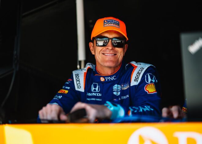 Dixon lidera la primera jornada del Open Test de Indy 500 a 225 mph Dixon lidera la primera jornada del Open Test de Indy 500 a 225 mph