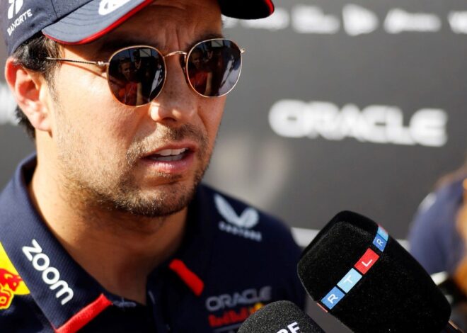 Checo Pérez revela "varias charlas" para volver a la F1 Checo Pérez revela "varias charlas" para volver a la F1