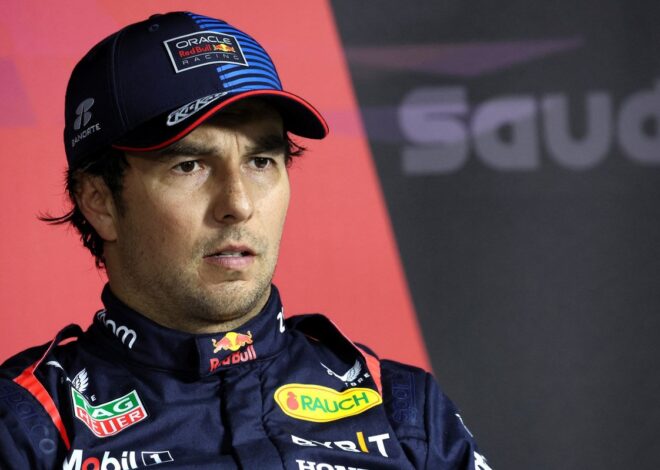 Checo Pérez: "De repente se dan cuenta lo difícil que es conducir el Red Bull" Checo Pérez: "De repente se dan cuenta lo difícil que es conducir el Red Bull"
