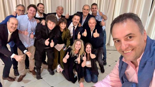 Javier Milei encabeza otra reunión de Gabinete y luego hará campaña con Manuel Adorni en Belgrano