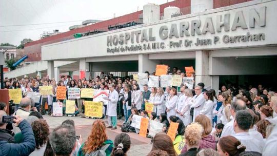 Crisis en el Garrahan: desgarrador testimonio de la jefa de Clínica y críticas de Rubinstein a Milei Crisis en el Garrahan: desgarrador testimonio de la jefa de Clínica y críticas de Rubinstein a Milei