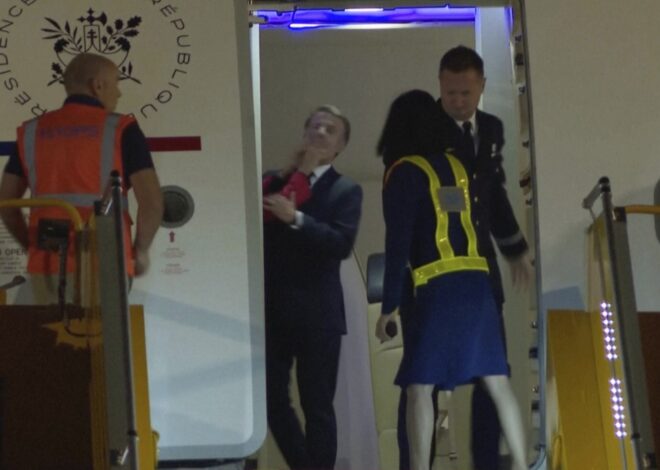 Qué pasó con Emmanuel Macron y su esposa Brigitte Qué pasó con Emmanuel Macron y su esposa Brigitte