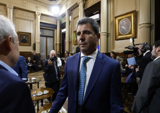Uñac cuestiona el armado de Urtubey porque no quiere el paraguas de Cristina