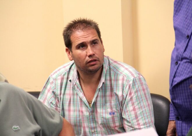 Escándalo en Chubut por una estafa de viviendas que involucra a la familia del presidente del PJ Escándalo en Chubut por una estafa de viviendas que involucra a la familia del presidente del PJ