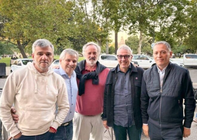 Los peronistas disidentes sumaron al libertario de la Torre y hablan con intendentes radicales Los peronistas disidentes sumaron al libertario de la Torre y hablan con intendentes radicales
