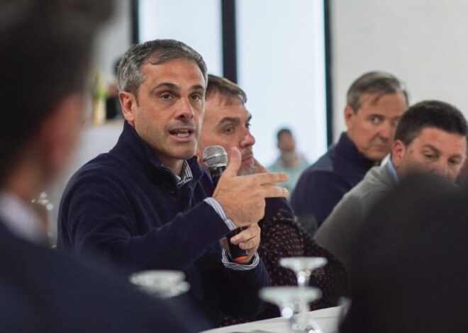 Michel y Bahl consiguieron el apoyo de los intendentes del PJ para encabezar las listas en octubre