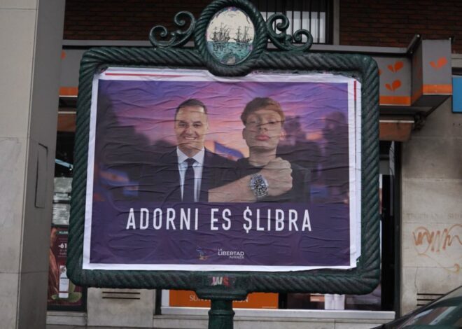 “Adorni es $LIBRA”, los afiches que aparecieron en la Ciudad tras el acto del vocero con Milei “Adorni es $LIBRA”, los afiches que aparecieron en la Ciudad tras el acto del vocero con Milei