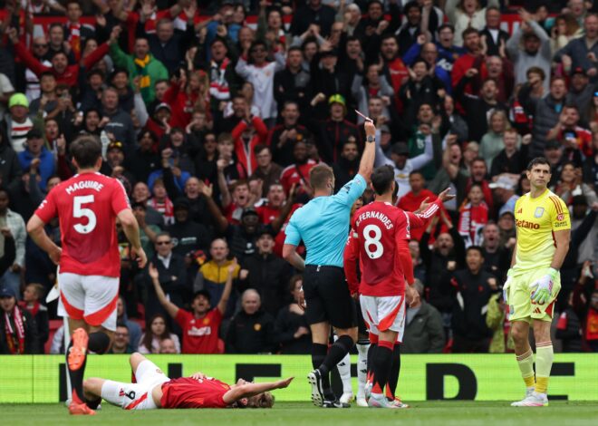 La expulsión de Emiliano Martínez en Old Trafford y una posible despedida de Aston Villa La expulsión de Emiliano Martínez en Old Trafford y una posible despedida de Aston Villa