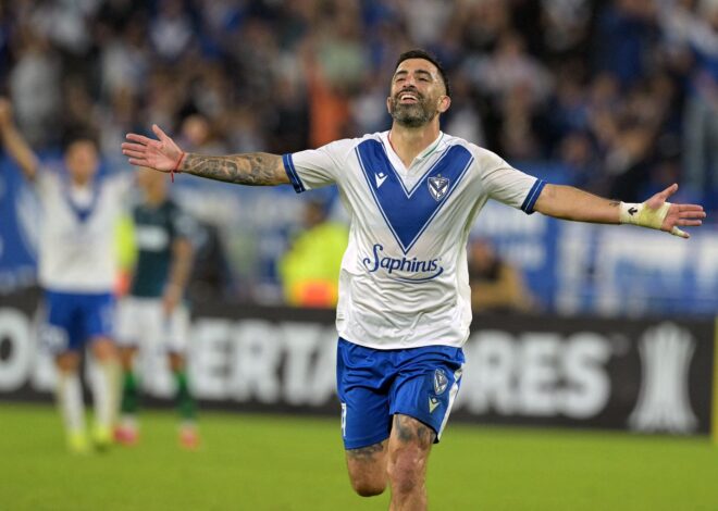 Vélez goleó a San Antonio Bulo Bulo y se clasificó a los octavos de final de la Copa Libertadores