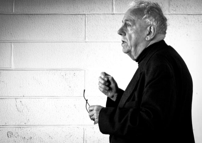A los 96 años, murió el filósofo británico-estadounidense Alasdair MacIntyre