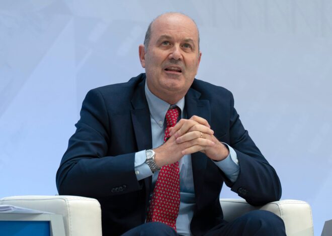 El Gobierno modificó las condiciones para la adjudicación de la obra pública El Gobierno modificó las condiciones para la adjudicación de la obra pública