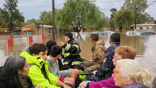 Inundaciones: Bullrich y Petri coordinan con Kicillof y recorrerán zonas afectadas Inundaciones: Bullrich y Petri coordinan con Kicillof y recorrerán zonas afectadas