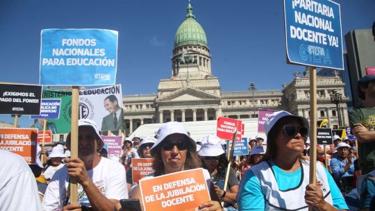 CTERA criticó la decisión del Gobierno de dar de baja a la Secretaría de Educación de las paritarias docentes CTERA criticó la decisión del Gobierno de dar de baja a la Secretaría de Educación de las paritarias docentes