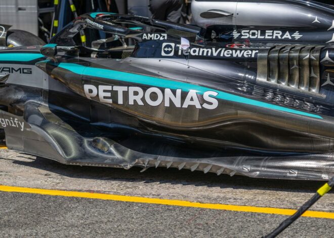 Mercedes con nuevo fondo para reducir las turbulencias de las ruedas delanteras Mercedes con nuevo fondo para reducir las turbulencias de las ruedas delanteras