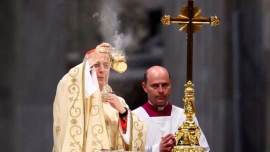 "Habemus Papam": quién es Dominique Mamberti, el cardenal que lo anunciará al mundo "Habemus Papam": quién es Dominique Mamberti, el cardenal que lo anunciará al mundo