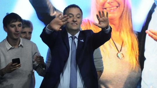 “Tabula rasa”: Manuel Adorni abrió el mercado de pases a La Libertad Avanza