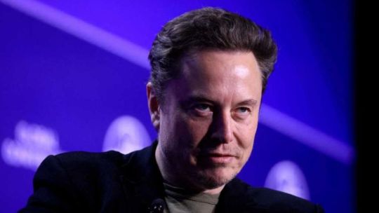 Elon Musk promete enfocarse en SpaceX tras la tercera explosión aérea