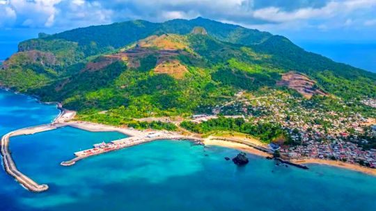 Una historia invisibilizada: el reclamo de Annobón, la isla africana que pide el apoyo argentino para escapar de una dictadura Una historia invisibilizada: el reclamo de Annobón, la isla africana que pide el apoyo argentino para escapar de una dictadura