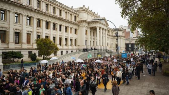 Conflicto gremial de judiciales: oficialismo, oposición y autoconvocados se unen y piden al TSJ mesa de diálogo Conflicto gremial de judiciales: oficialismo, oposición y autoconvocados se unen y piden al TSJ mesa de diálogo