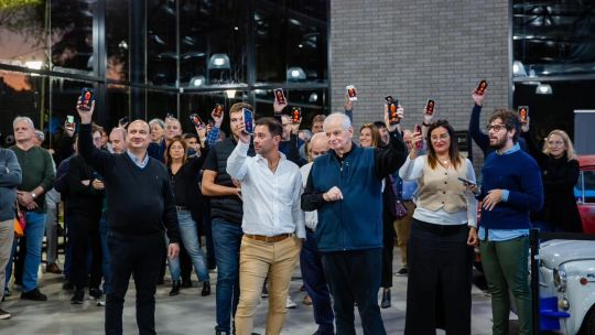 Flama llegó a Tres de Febrero: el festival de conocimiento, tecnología e innovación que prende la agenda bonaerense Flama llegó a Tres de Febrero: el festival de conocimiento, tecnología e innovación que prende la agenda bonaerense
