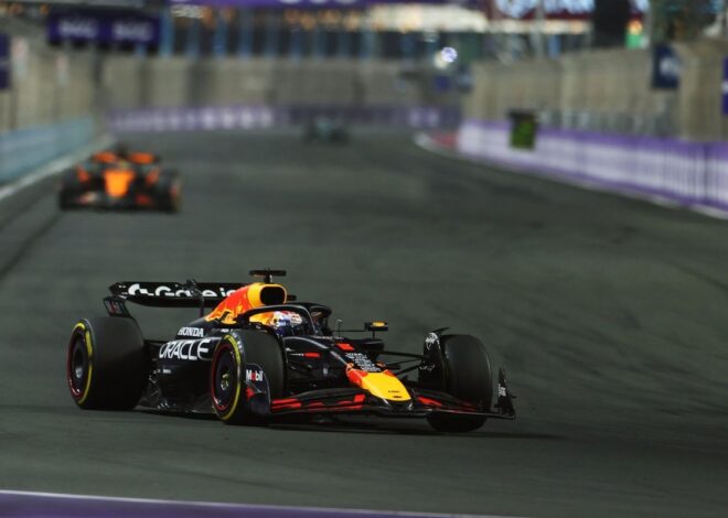 Red Bull trae una mejora en el suelo a Miami para acercarse a McLaren Red Bull trae una mejora en el suelo a Miami para acercarse a McLaren
