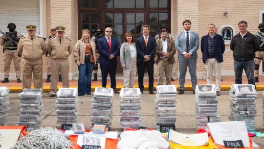 La UIF contó cómo encontraron un buque con 469 kilos de cocaína en Santa Fe: "Es el operativo más grande de la historia a nivel fluvial"