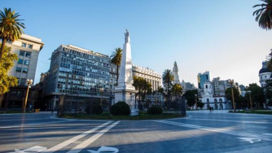 ¿Cuál es el origen del nombre de la Plaza de Mayo?