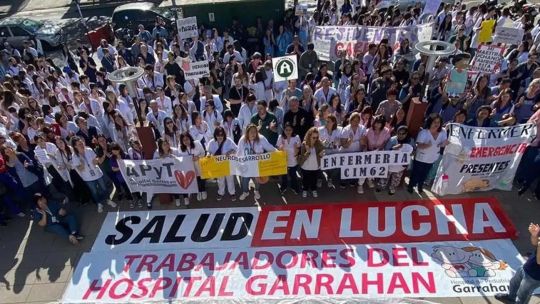 Trabajadores del Garrahan marchan al Ministerio de Salud en medio de la crisis: piden salarios dignos y mejores condiciones laborales Trabajadores del Garrahan marchan al Ministerio de Salud en medio de la crisis: piden salarios dignos y mejores condiciones laborales