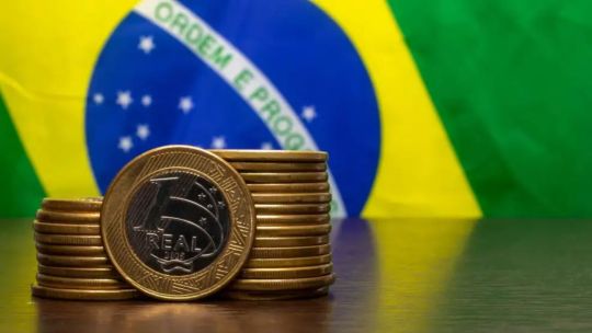 Real hoy y real blue hoy, EN VIVO: el minuto a minuto de la cotización de este miércoles de mayo del 2025